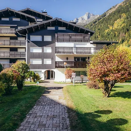 Apartment Au Pied Des Pistes A Avec Parking Prive, Proche Centre - Fr-1-343-162 Chamonix