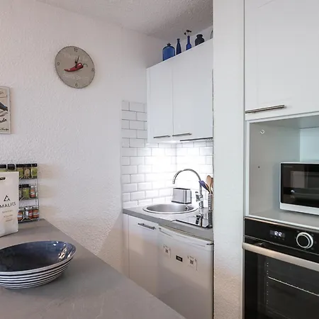 Апартаменты Au Pied Des Pistes A Avec Parking Prive, Proche Centre - Fr-1-343-162
